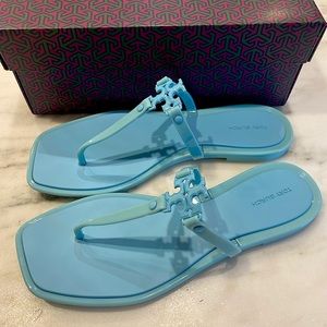Brand New Tory Burch Roxanne Jelly sandals in Island Blue size 8
